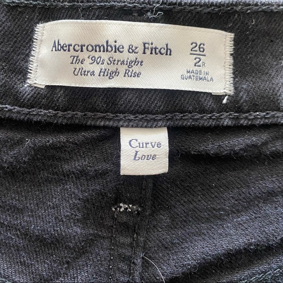 Abercrombie Curve Love 90s Ultra High Rise Straight Jeans - Picture 3 of 6